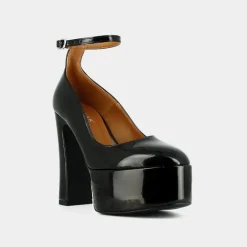 Babies à talons
