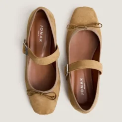 Ballerines à brides et lacets