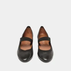 Ballerines à lanières