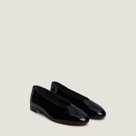 Ballerines à petits talons et bouts ronds