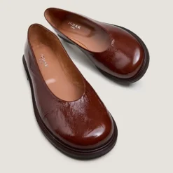 Ballerines à petits talons et bouts ronds