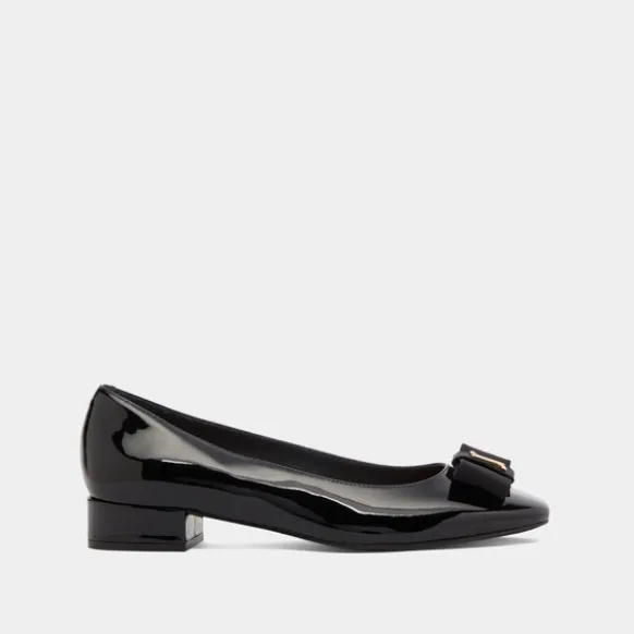 Ballerines avec noeud et monogramme