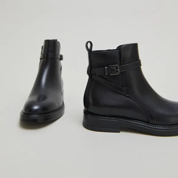 Boots à boucles