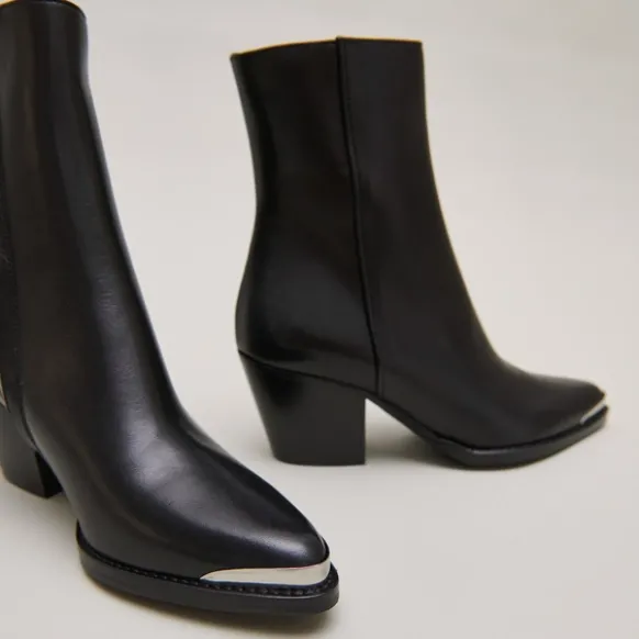 Boots à bouts argentés