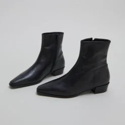 Boots à bouts pointus