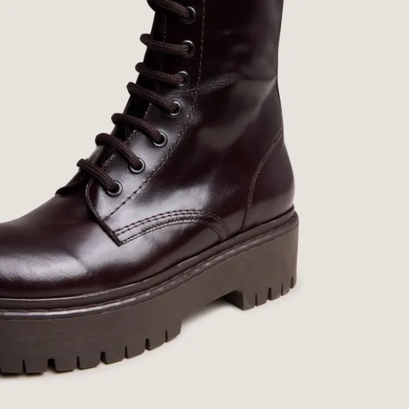 Boots à lacets