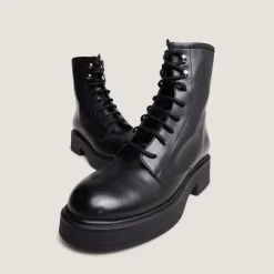 Boots à lacets