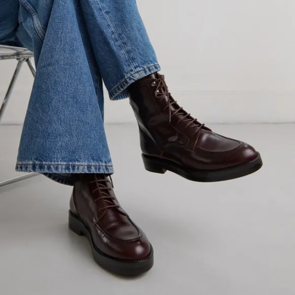 Boots à lacets