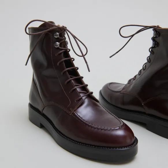 Boots à lacets