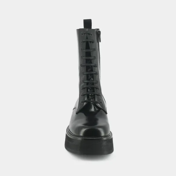 Boots à lacets et semelles épaisses
