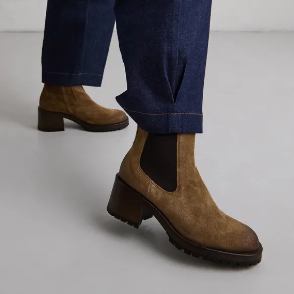 Boots à larges élastiques