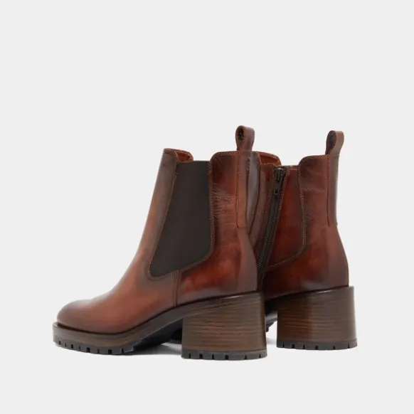 Boots à larges élastiques