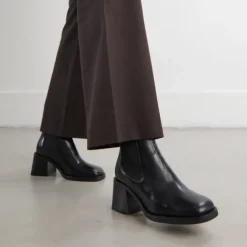 Boots à élastiques et talons épais