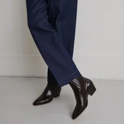 Boots à petits talons biseautés et élastiques