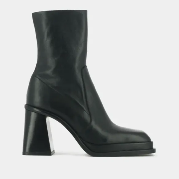 Boots à plateformes et bouts carrés
