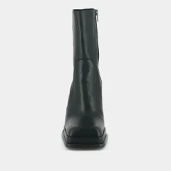 Boots à plateformes et bouts carrés