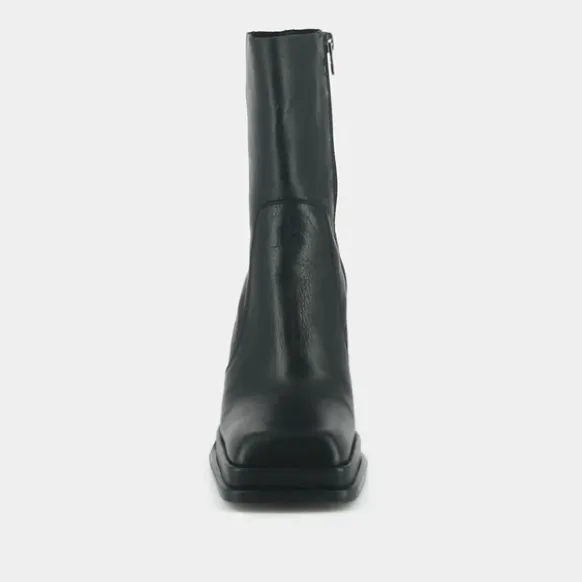Boots à plateformes et bouts carrés
