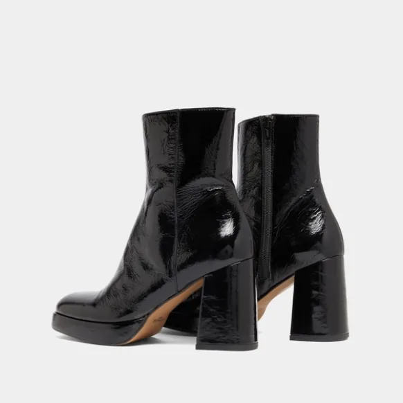 Boots à plateformes et bouts carrés