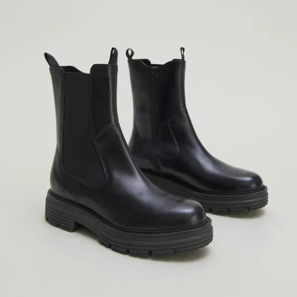 Boots à semelles crantées