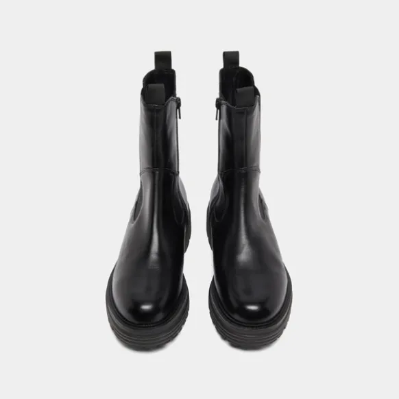 Boots à semelles crantées
