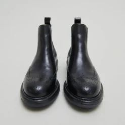 Boots à semelles crantées