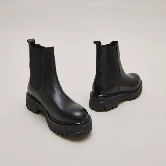 Boots à semelles crantées et élastiques
