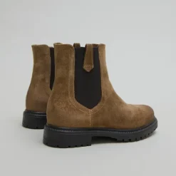 Boots à semelles crantées et élastiques