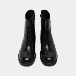 Boots à talons droits