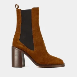 Boots à talons et bouts carrés