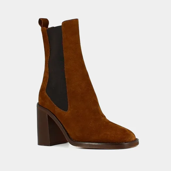 Boots à talons et bouts carrés