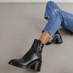 Boots à talons hauts