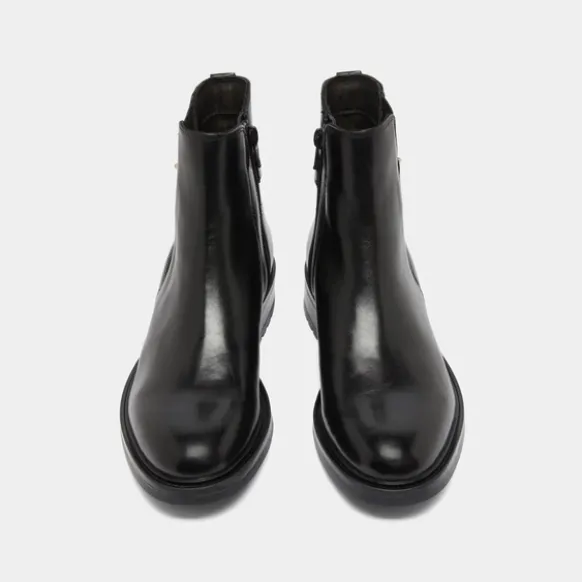 Boots basses à talons crantés