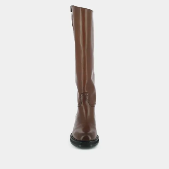 Bottes à boucles argentées