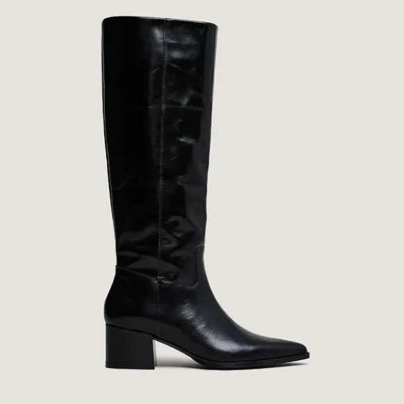 Bottes à bouts pointus