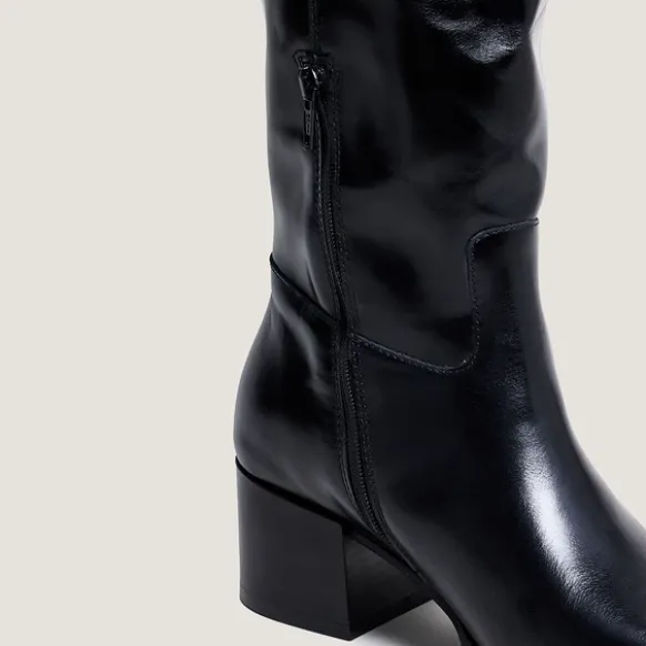 Bottes à bouts pointus