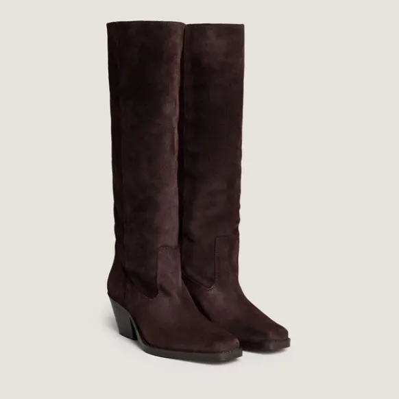 Bottes à bouts pointus