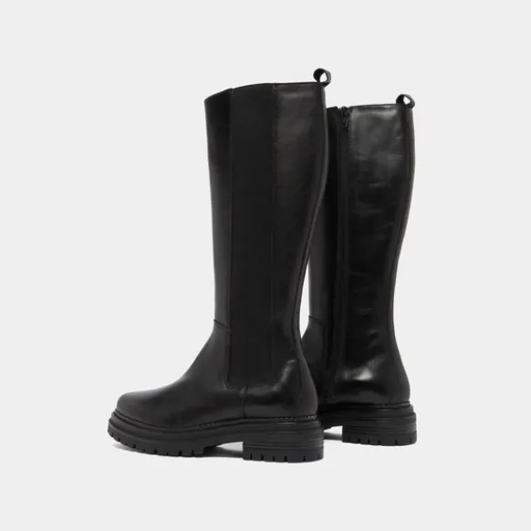 Bottes à bouts ronds et semelles crantée...