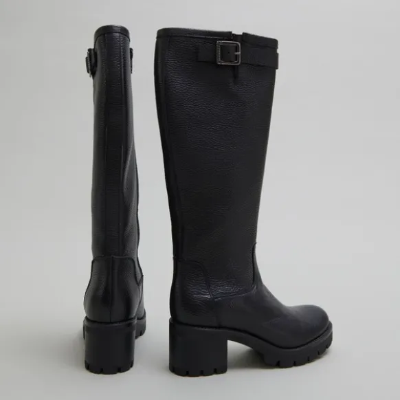 Bottes à semelles crantées et boucles
