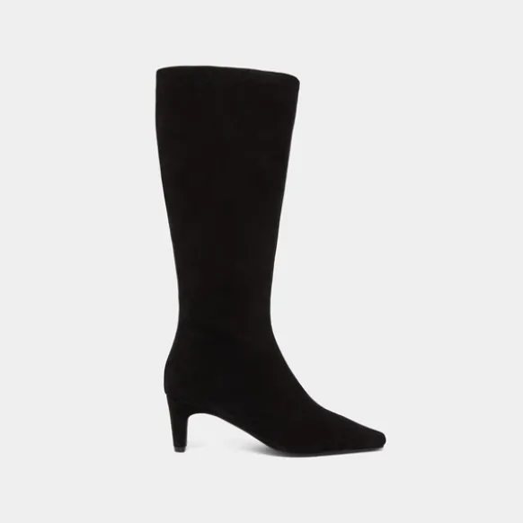 Bottes à talons et bouts pointus