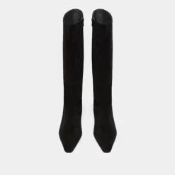 Bottes à talons et bouts pointus