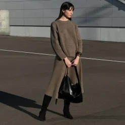 Bottes à talons et bouts pointus
