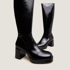 Bottes à talons et plateformes