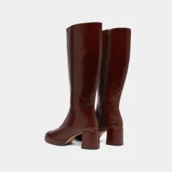 Bottes à talons et plateformes
