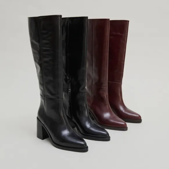 Bottes à talons lamellés