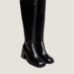 Bottes à talons épais et bouts carrés