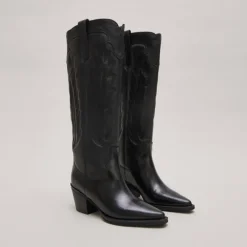 Bottes à talons épais et surpiqures apparentes