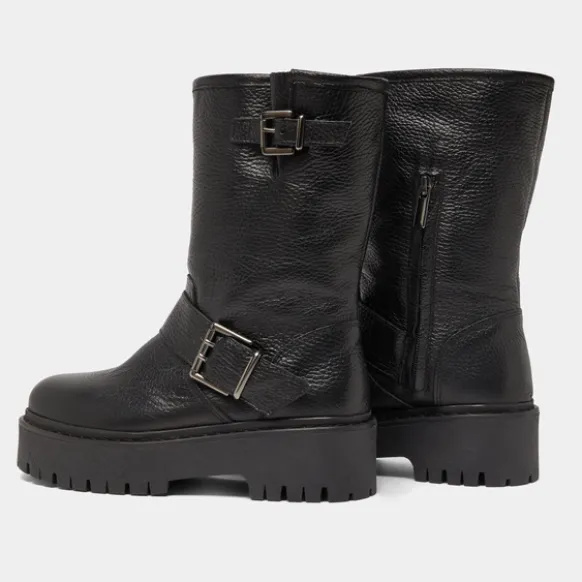 Bottes avec boucles