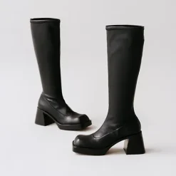 Bottes hautes à bouts carrés