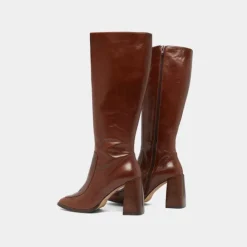 Bottes hautes à bouts carrés
