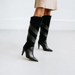 Bottes hautes à bouts pointus
